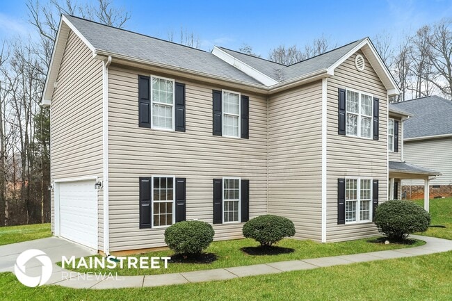 Photo - 1901 Savannas Run Dr