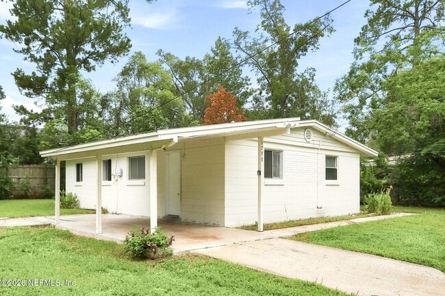 Photo - 6790 Tinkerbell Ln