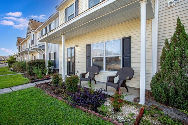 Photo - 2 Bedroom, 2.5 Bathroom Townhome in Landings at Montague - Goose Creek