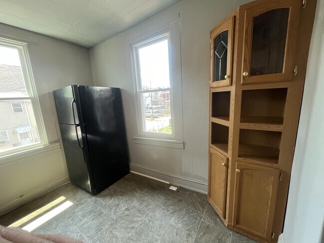 Photo - 714 W Poplar St Unit 2