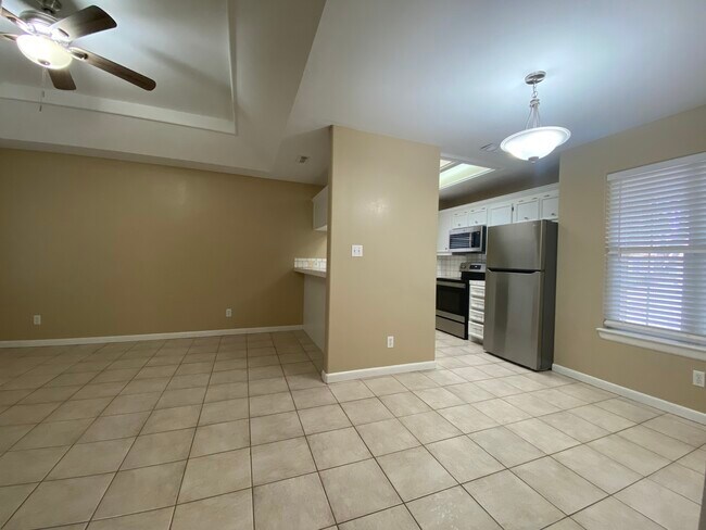 Photo - 1209 Swallow Ave Unit #1