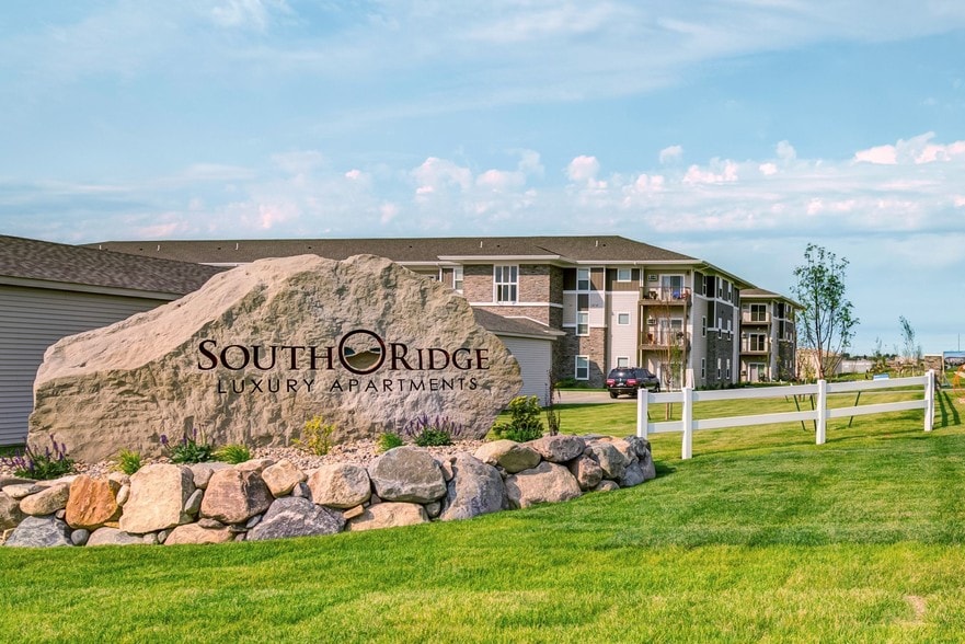 South Ridge apartments — community photo