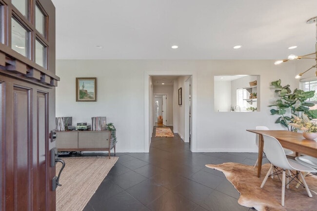 Photo - 2324 S Highland Ave