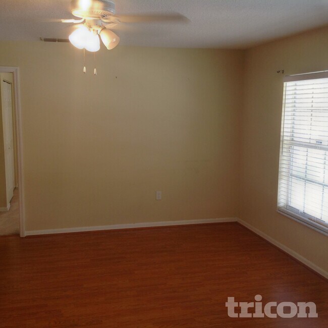 Photo - 10330 Summerview Cir