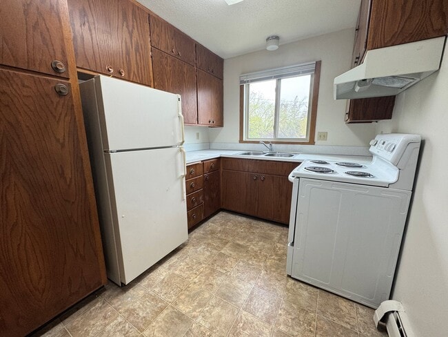 910 8th St S Unit 5