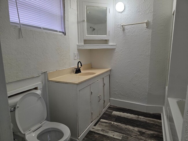 Photo - 401 N 5th St Unit C/Basement