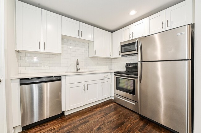 Photo - 215 S Gardner Ave