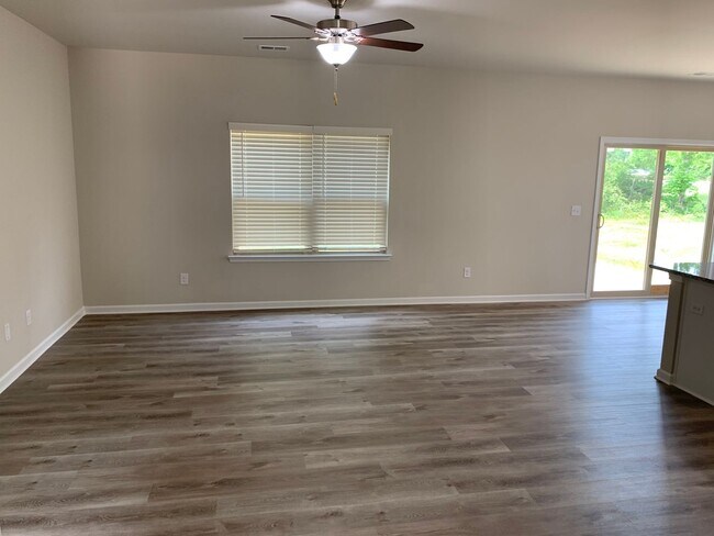 Photo - 7327 Neal Rd