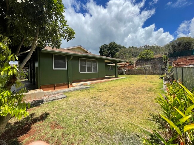 Photo - 99-002 Kaamilo St