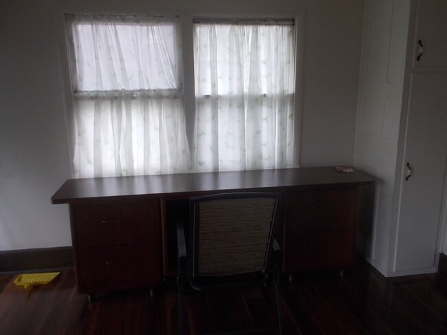 East - facing windows living room - 924 E Main St Unit 924 one half