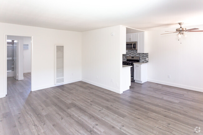 Interior Photo - Lankershim Apartments