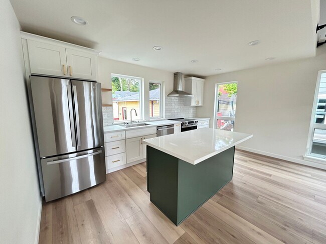 Photo - 8024 Unit 8024B