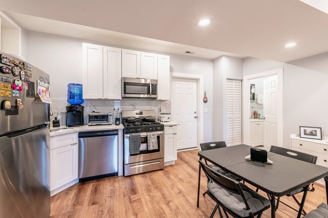 Photo - 7331 N Honore St Unit GA