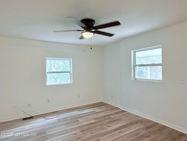 Photo - 1348 Grant St