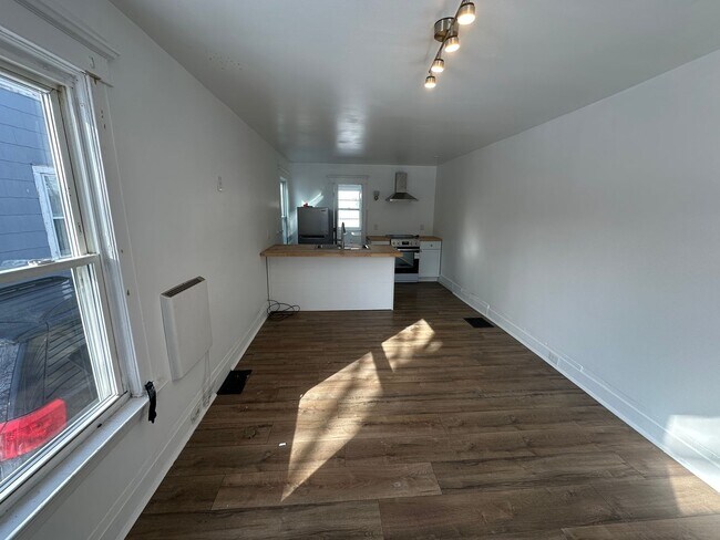 Photo - 260 Morgan St Unit 260 Morgan Street -  1