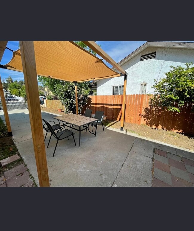 Photo - 5206 Range View Ave