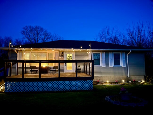 Photo - 7767 Montana St