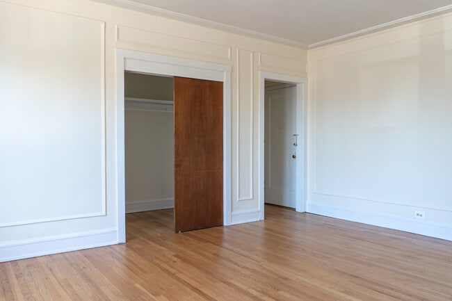 Photo - 2712 N Milwaukee Ave Unidad 304