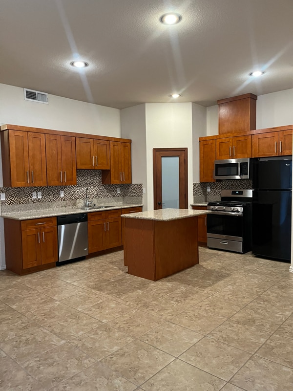 Photo - 500 Firstwood Pl