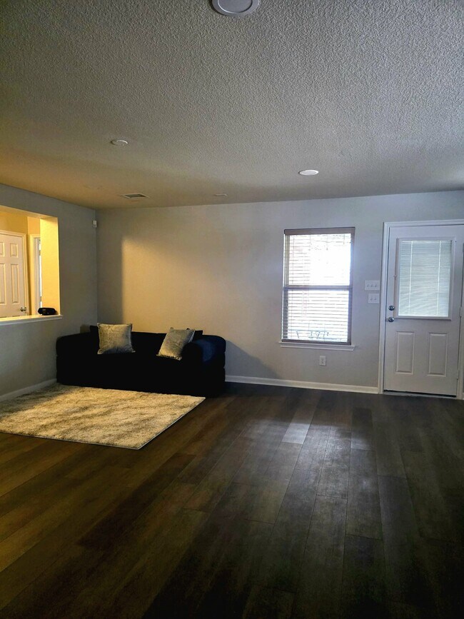 Photo - 15618 Sweet Maple Ct