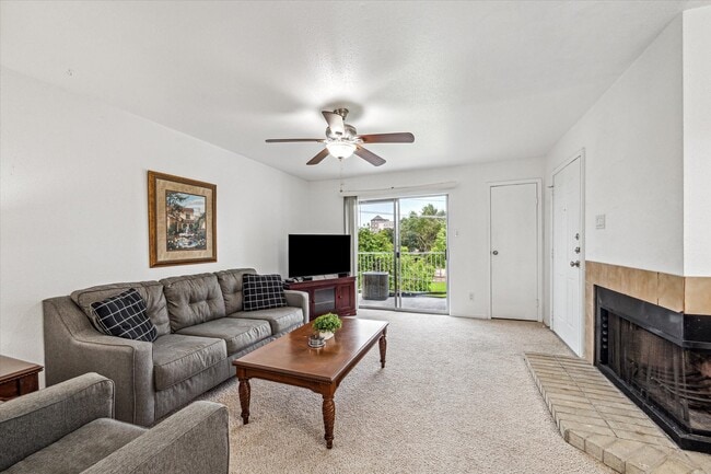 Building Photo - 18617 Egret Bay Blvd Unit 318 Rental