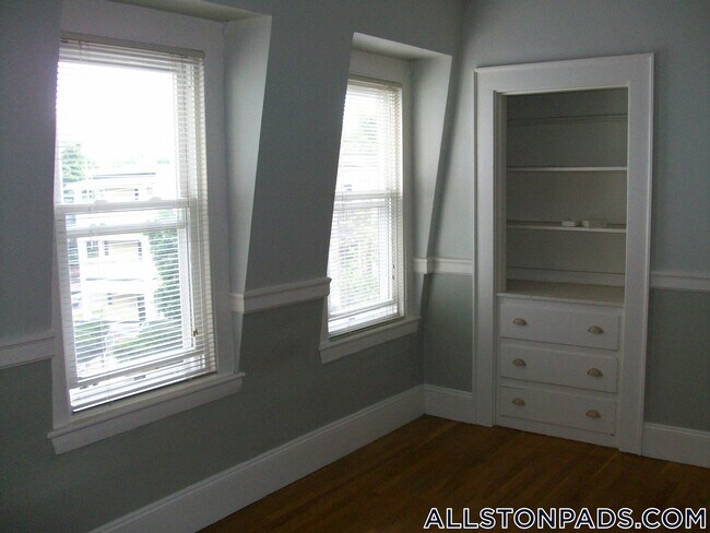 Photo - 75 Easton St Unit 3