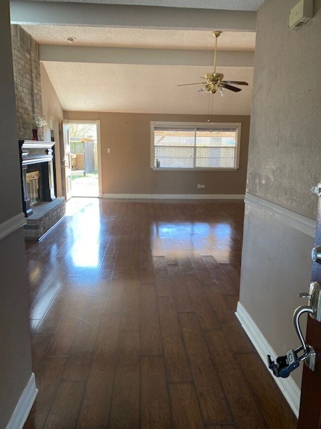 Photo - Lovely well cared for home on an extensive...