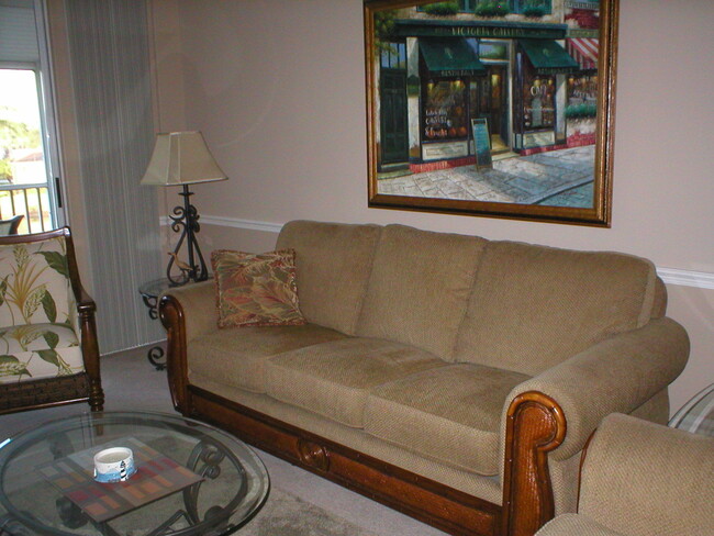 21180 Country Creek Dr Unit 10