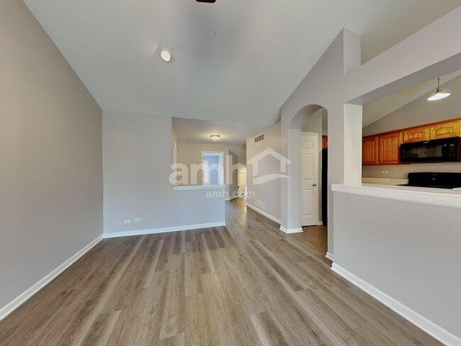 Photo - 2990 Waters Edge Cir