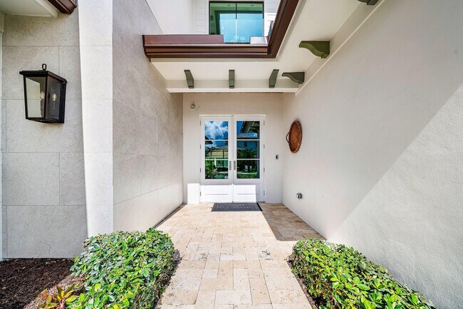 3192 Blue Cypress Ln