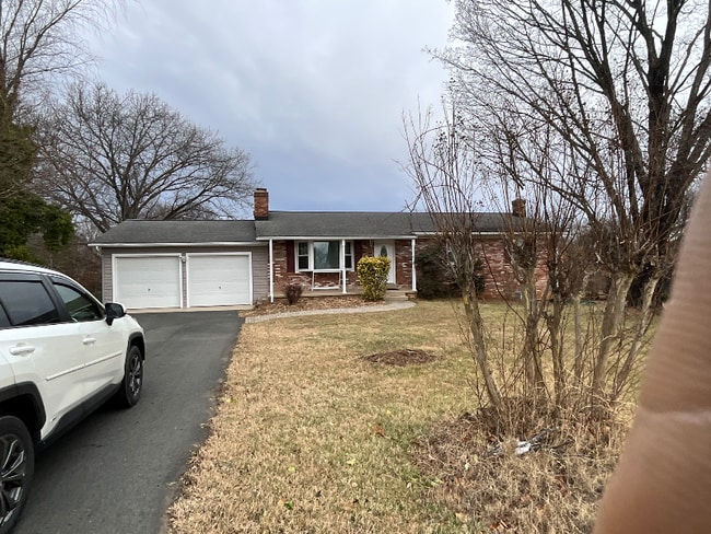 Photo - 5078 Broad Run Church Rd