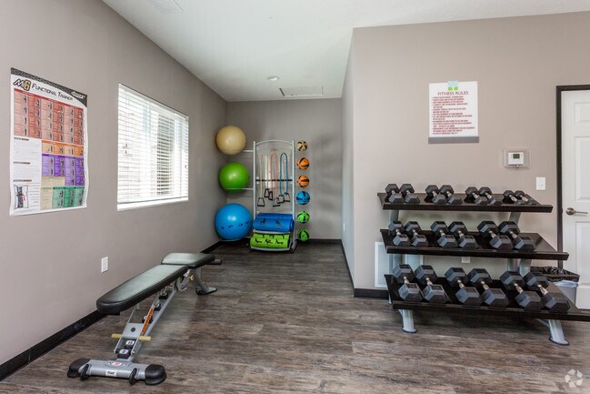 Fitness Center - Walnut Lake