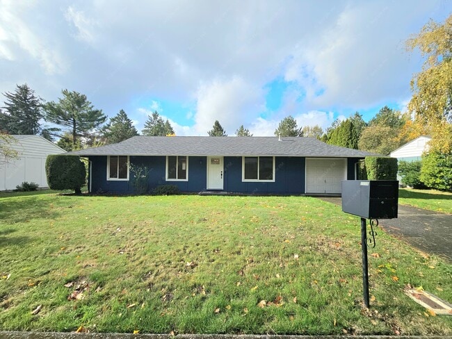 Building Photo - 7739 SE 101st Ave