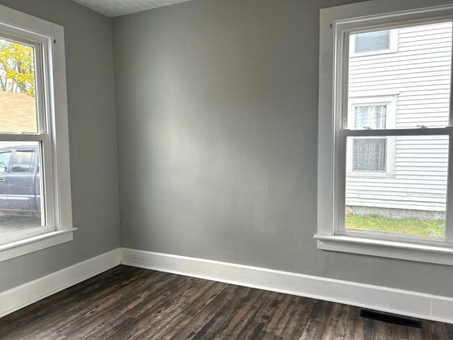 Photo - 636 Lisbon St