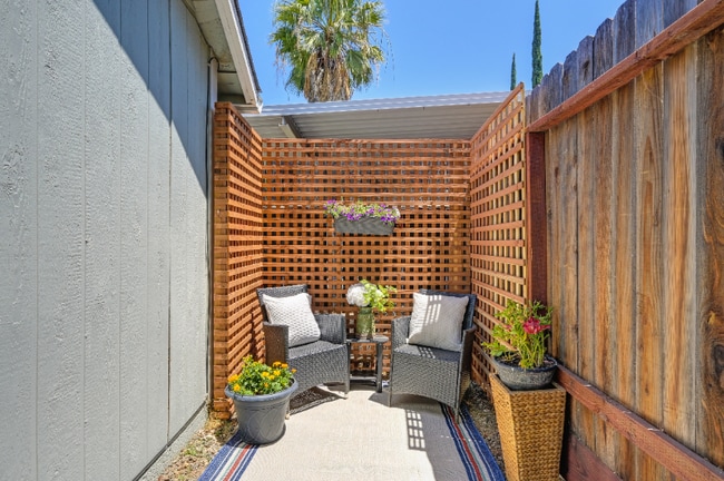 Photo - 210A Marshall Ave