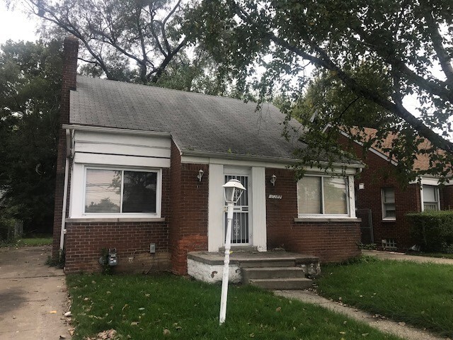 Building Photo - Upgraded Westside Bungalow Section 8 Accepted