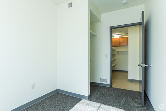 4BR, 2BA - Soze - The Parkhaus - Leasing By Bedroom