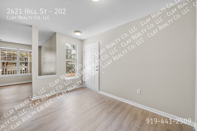 Photo - 2421 Hill St Unit 202