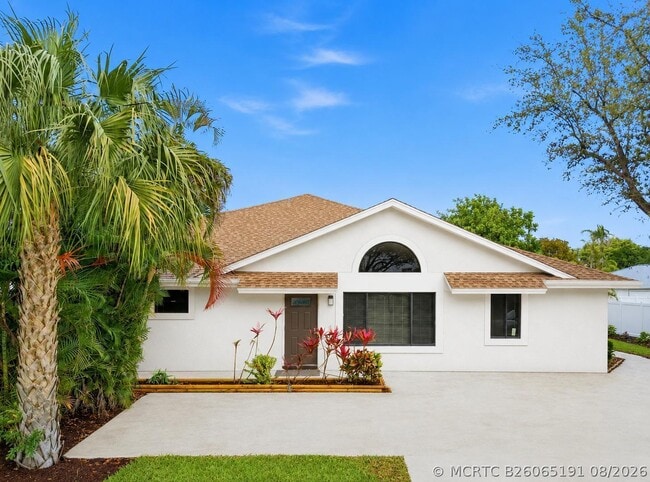 Photo - 825 Dogwood Dr