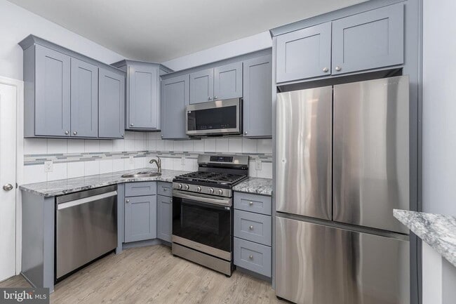 Photo - 504 W Broad St Unit 502 A