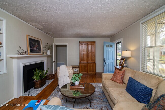 Photo - 1007 S Shores Rd