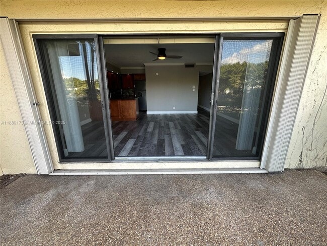 Photo - 833 NE 18th Ct Unit 3