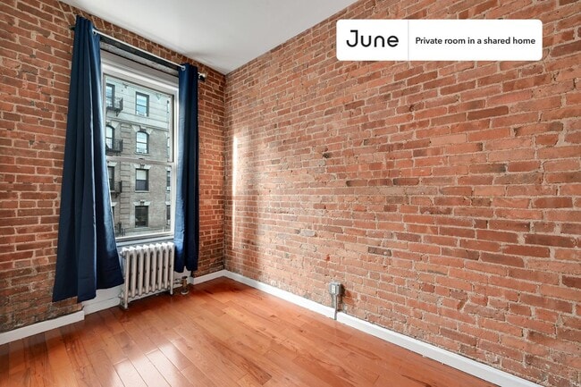 Room in Shared 2 bed/1 bath home in Hell's Kitchen