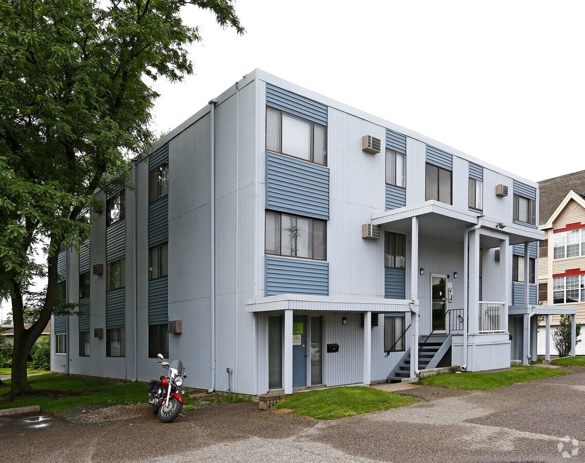 Photo - 1080 Raymond Ave Apartments