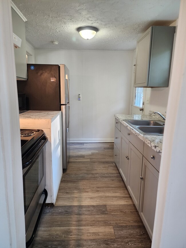 Photo - 124 Morrison St