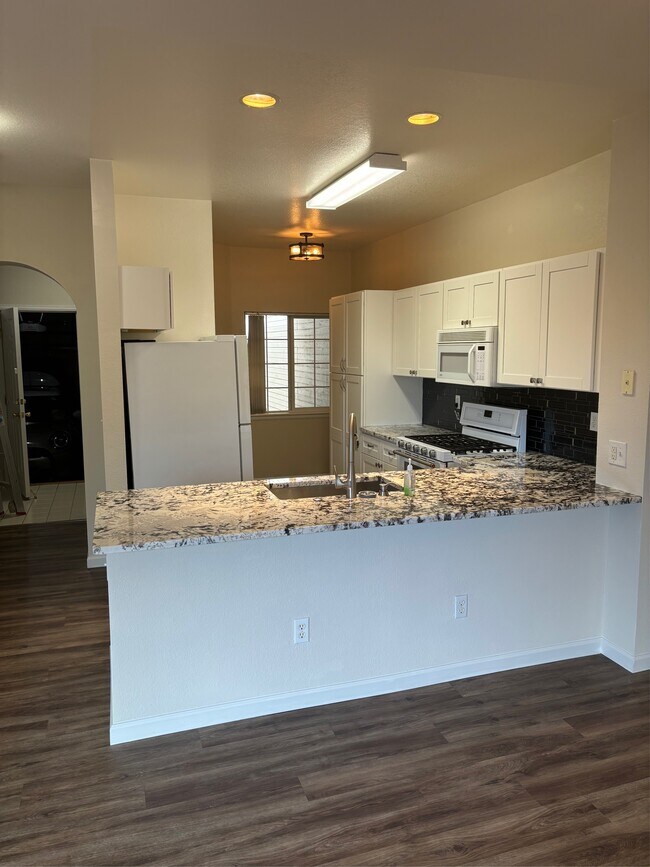 254 Quari St Townhome Townhome Rental in Aurora CO