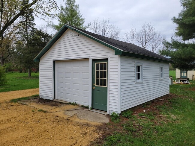 Photo - 4727 Dam Rd