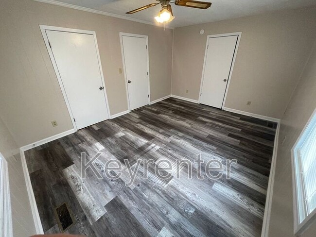 Photo - 4720 Meredith Rd