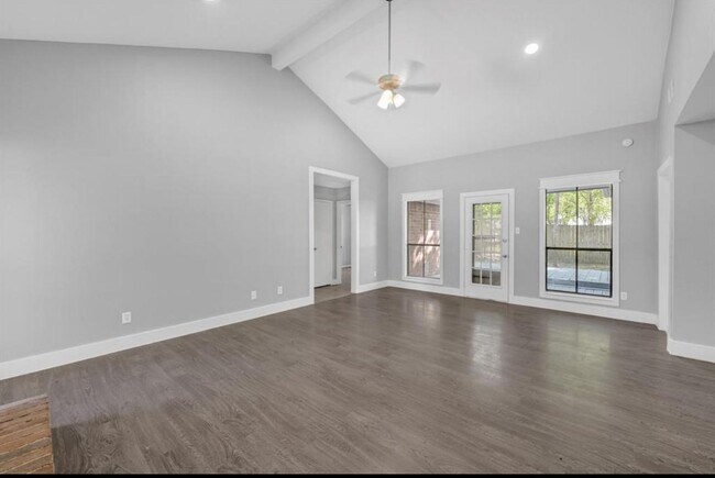 Photo - 18767 Glen Briar Ln