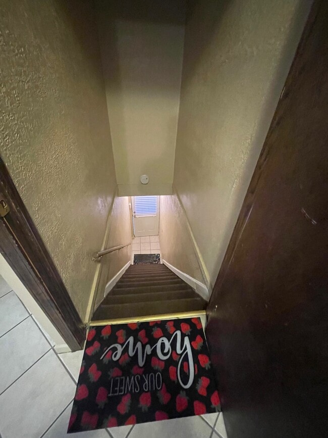 Building Photo - 355-2 11th St Unit 355 11th St FLR-2 Rental